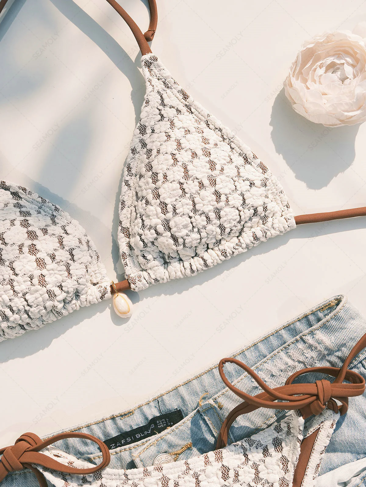 Seamolly Contrast Color Lace Shell Decor Halter Triangle Bikini Set - Image 4